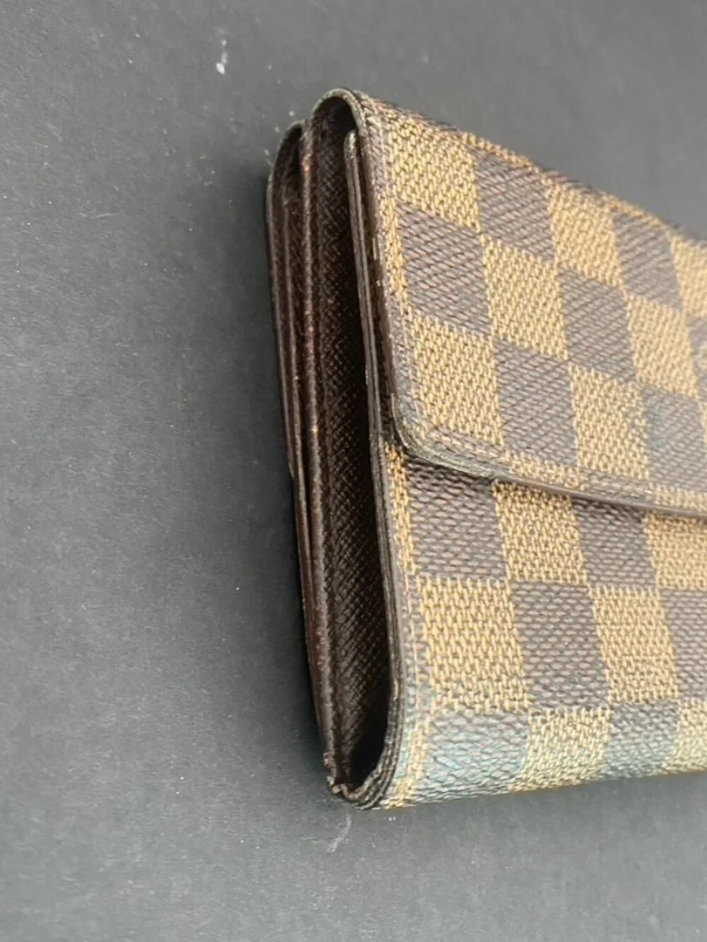 Louis Vuitton Damier E Elise Wallet